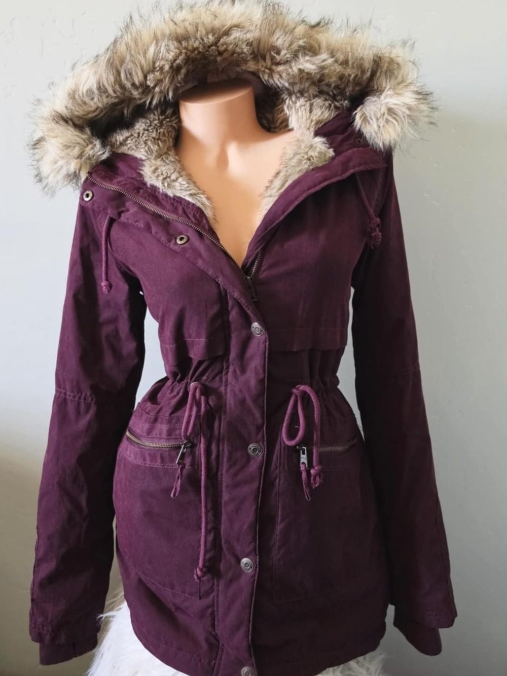 2000s y2k Aeropostale cinched waist faux fur parka jacket size medium